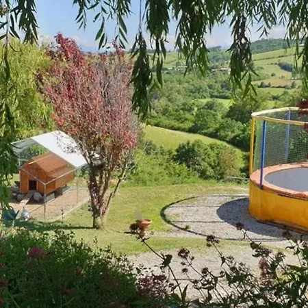 Zecamping 3 Animaux Acceptes Et Piscine Au Milieu Des Collines
