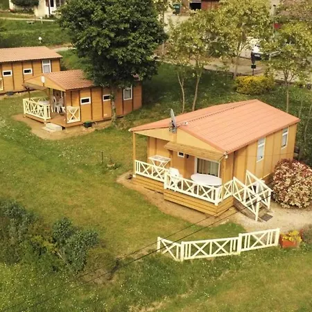 3 Etoiles - Piscine - Ccbbedh Kamp alanı