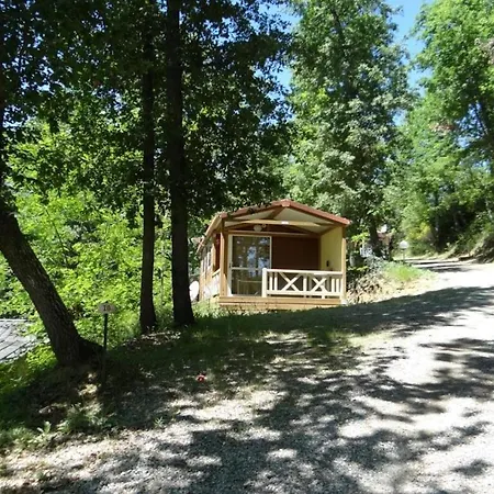 Zecamping 3 Etoiles Animaux Acceptes Et Piscine Au Milieu Des Collines Campingplatz