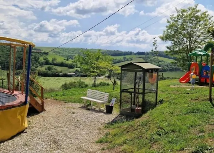 Zecamping 3 Animaux Acceptes Et Piscine Au Milieu Des Collines Кемпинг