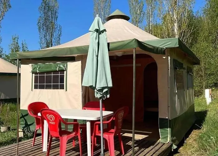 Kamp alanı 3 Etoiles - Piscine - Ccbbedh